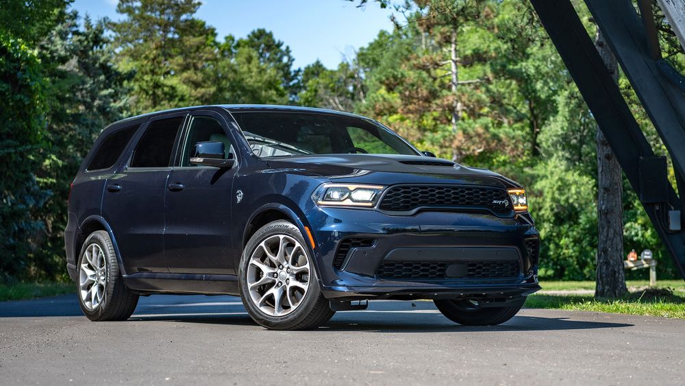 With the relaunch of the long-in-the-tooth Durango, Dodge says the V-6 option returns for the GT trim.