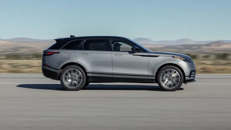 004 2024 Range Rover Velar Hard Side Motion