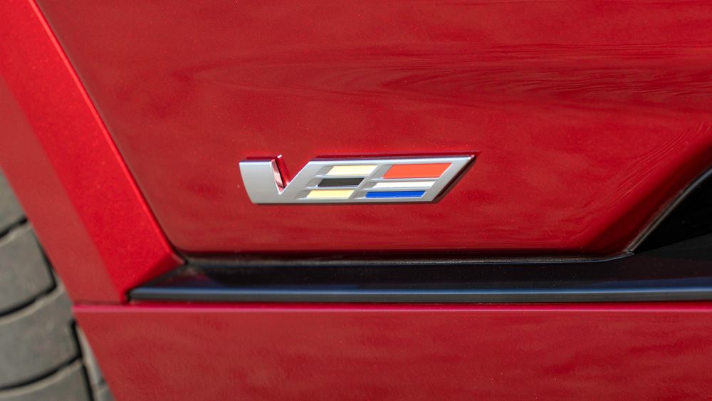 013 2026 Cadillac Lyriq V