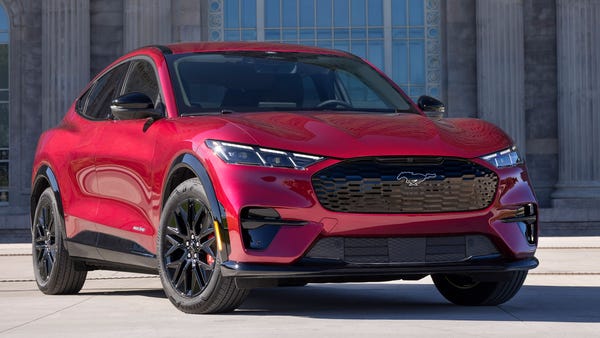 2025 Ford Mustang Mach-E