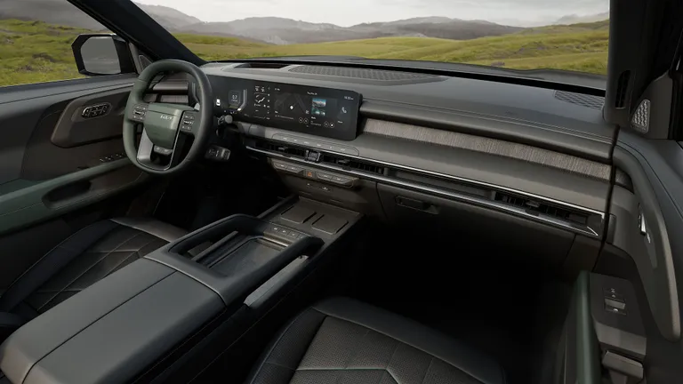 2027 telluride 10 Cool Things revised center console 03